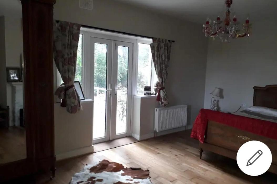 King Size Bed, Private Parking, Centrally Located Kilkenny Buitenkant foto